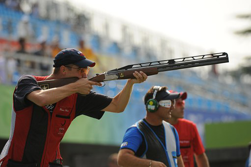 Comparing Red Dots with Rifle Iron Sights